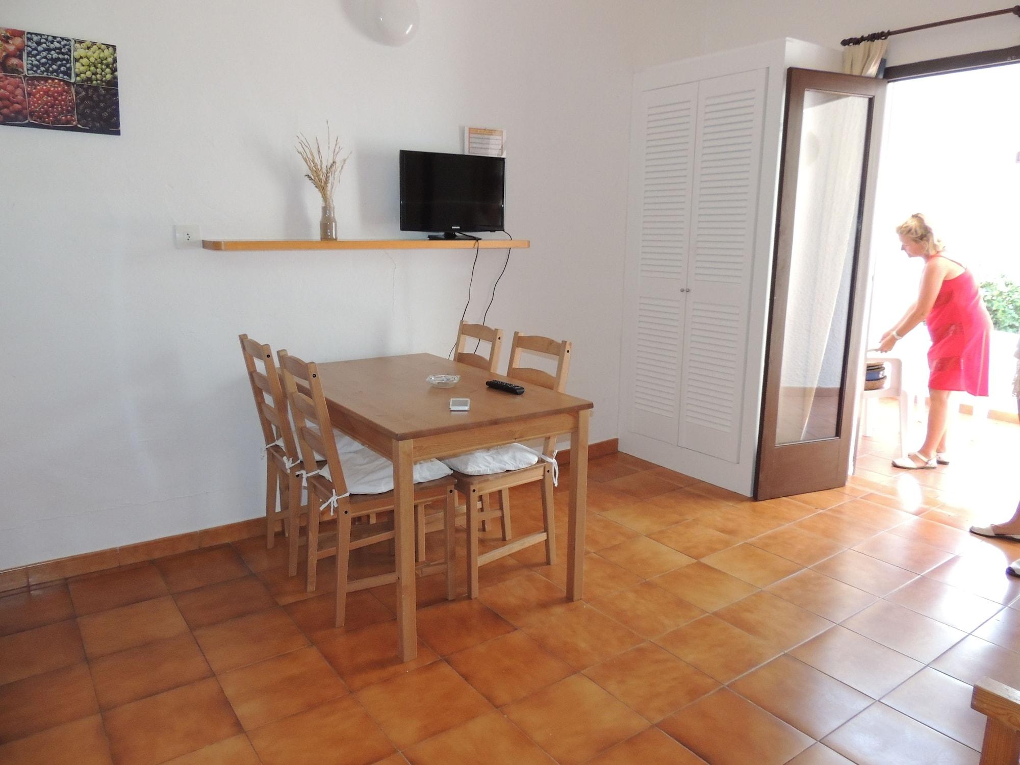 Apartamentos Sa Cala Кала-Морель Экстерьер фото