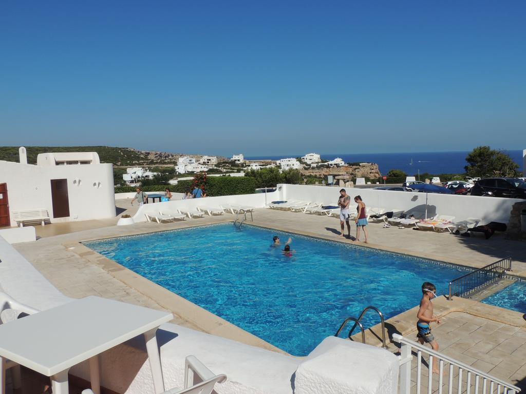 Apartamentos Sa Cala Кала-Морель Экстерьер фото