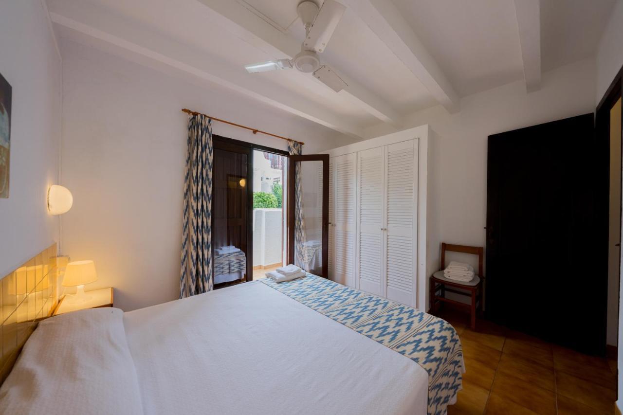 Apartamentos Sa Cala Кала-Морель Экстерьер фото